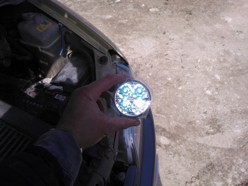 начало переделки задних фонарей под лед — Renault Logan (1G), 1,6 л ...