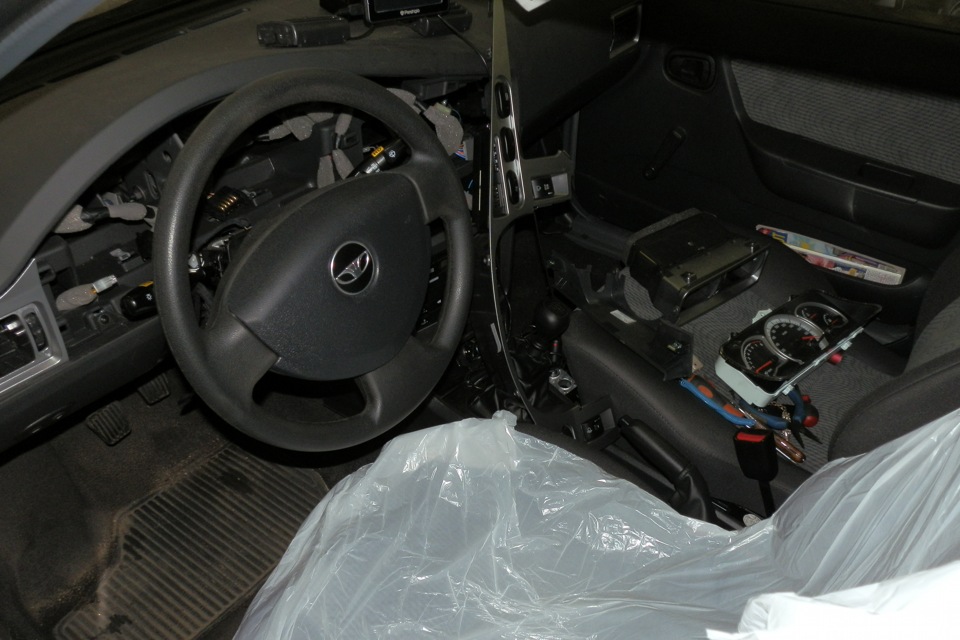 лампочка в приборке — Daewoo Nexia (N150), 1,5 л, 2011 года | визит на ...
