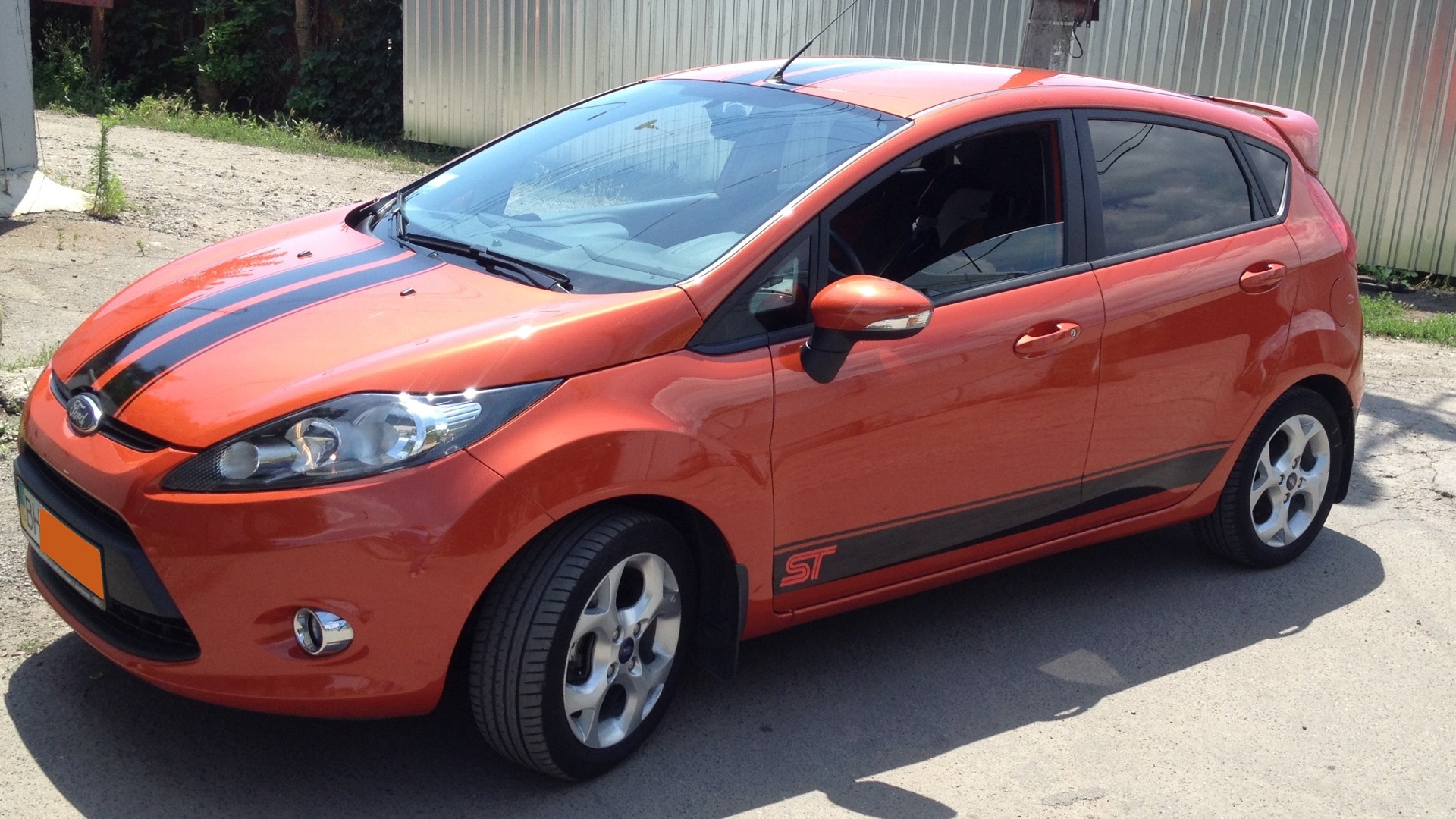 Ford Fiesta (Mk VI) 1.4 бензиновый 2012 | почти ST на DRIVE2