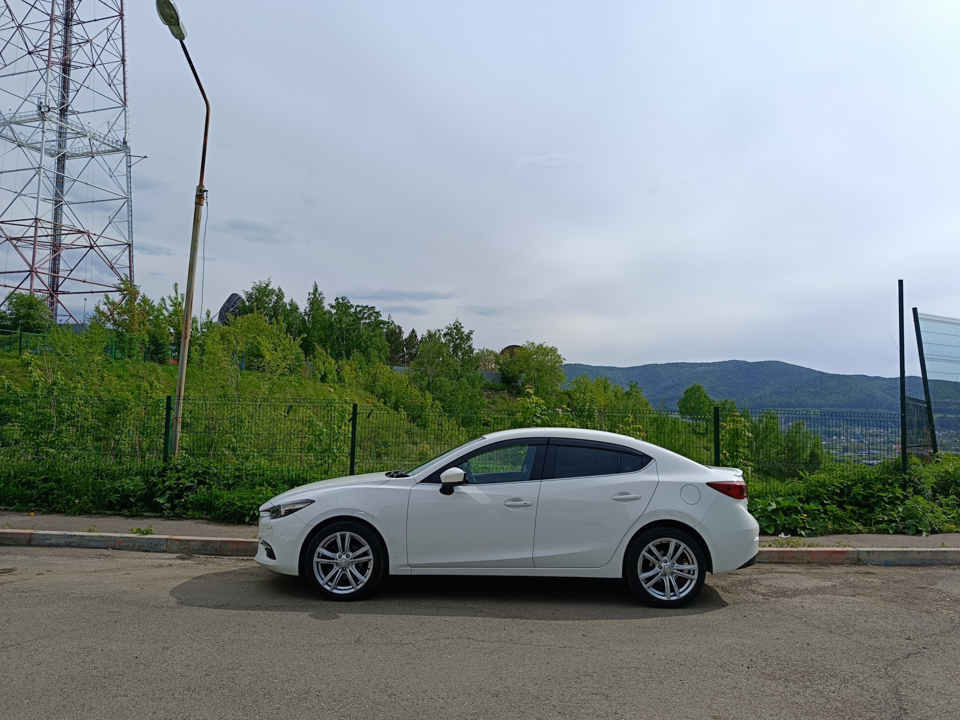 Диски на лето R18 "Skad МЮНХЕН" 8j. Шины 225/45. — Mazda Axela (3G), 1 ...