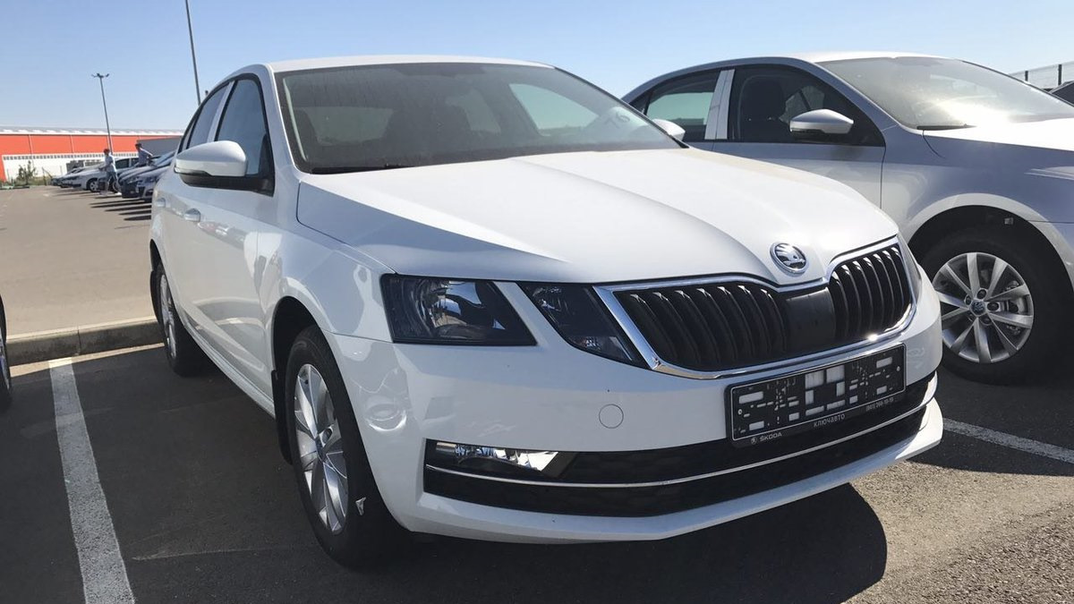 Skoda Octavia a7 White