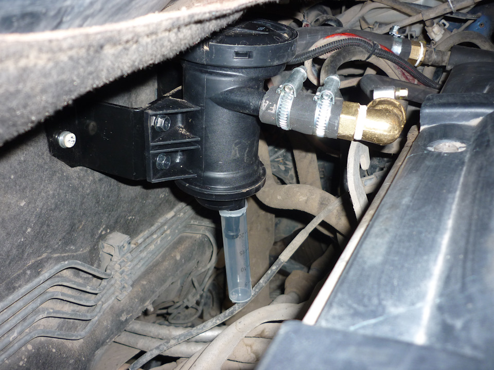 Вид с боку. — Toyota Corolla (120)