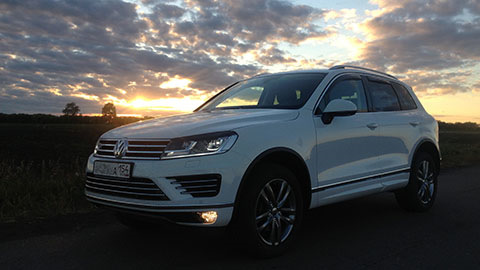 Volkswagen Touareg r line Executive 2016