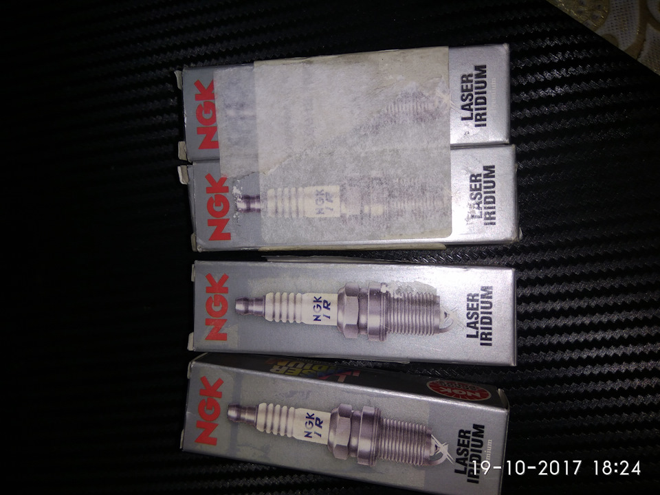 Фото в бортжурнале Mitsubishi Carisma. Запчасти на фото: B12102