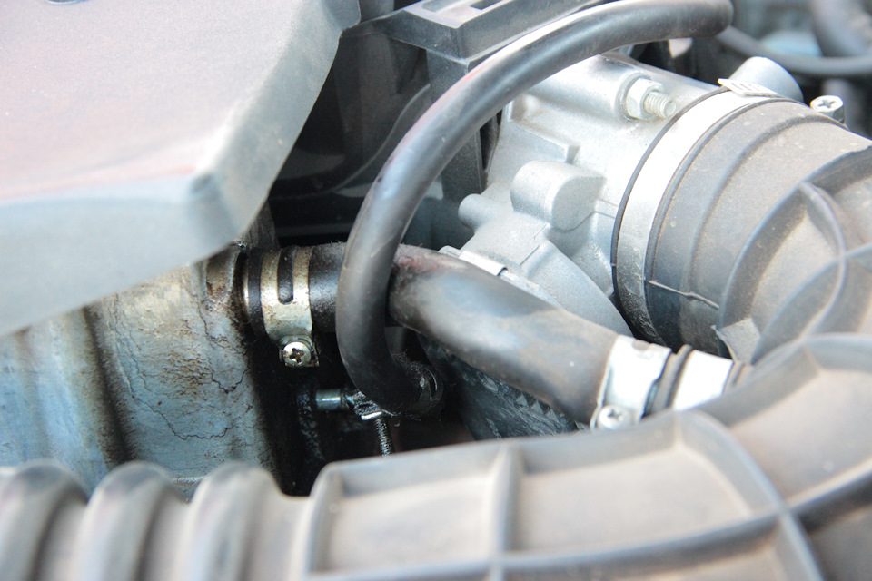 Почему масло протекает? - Lada 2112, 1,5 л, 2002 года поломка DRIVE2