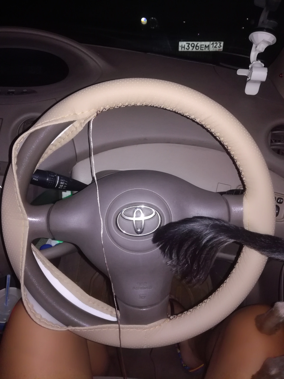 Дернул же меня кто то😭 — Toyota Platz, 1,5 л., 2002 года | аксессуары ...