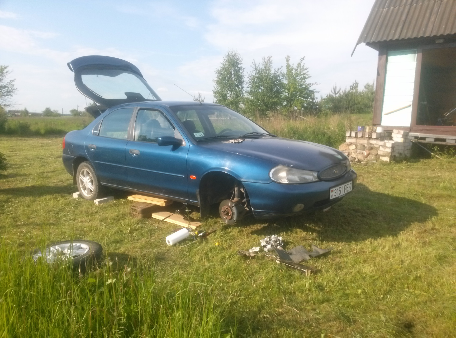 Вибрация по кузову при разгоне. — Ford Mondeo II, 1,8 л, 2000 года ...