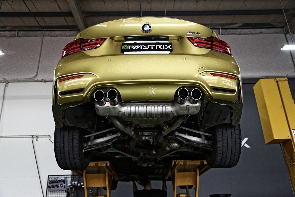 выхлопная система bmw m4. выхлоп bmw f10 520. выхлопная система бмв е60 м5. Bmw e60 3. бмв м5 ф10 выхлоп.