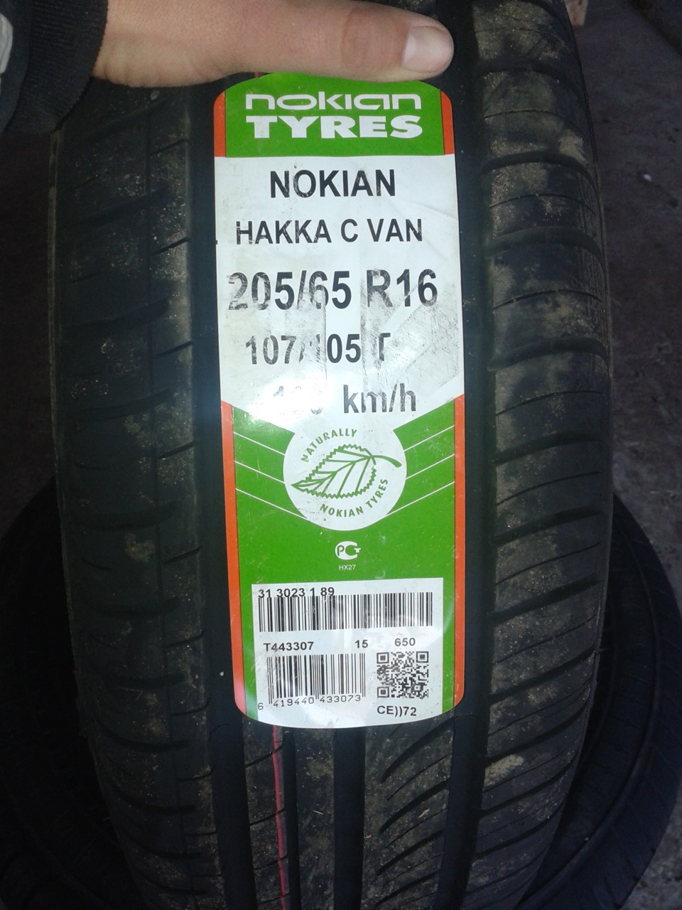 Hakka van. Nokian Hakka van.