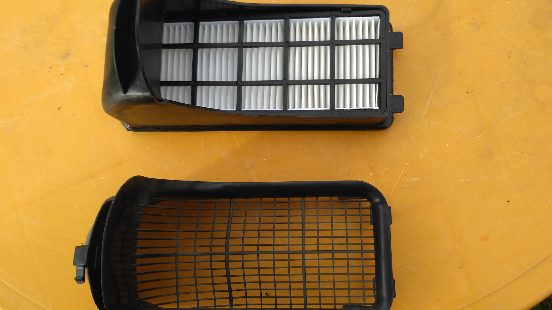 Как поменять воздушный фильтр на Фольксваген Поло седан 2018 года (с ...