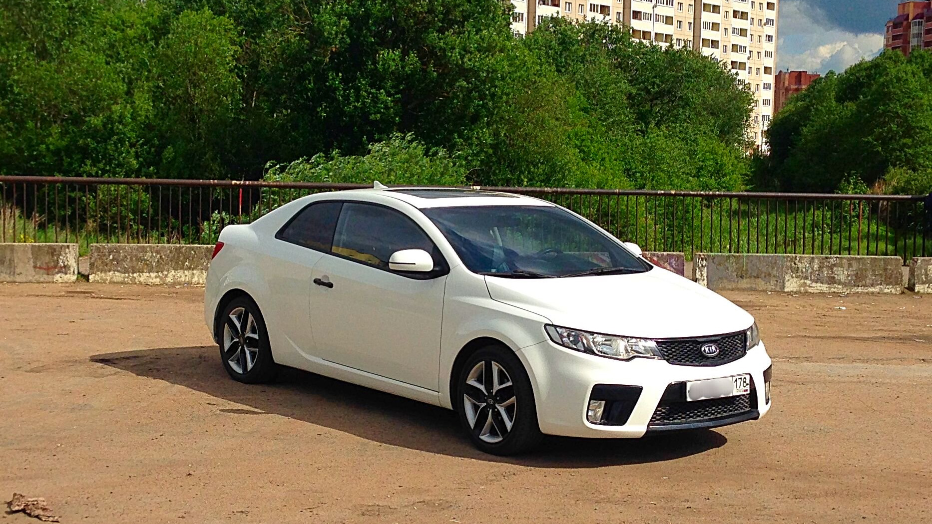 KIA Cerato Koup (1G) 1.6 бензиновый 2012 | Белая акула на DRIVE2