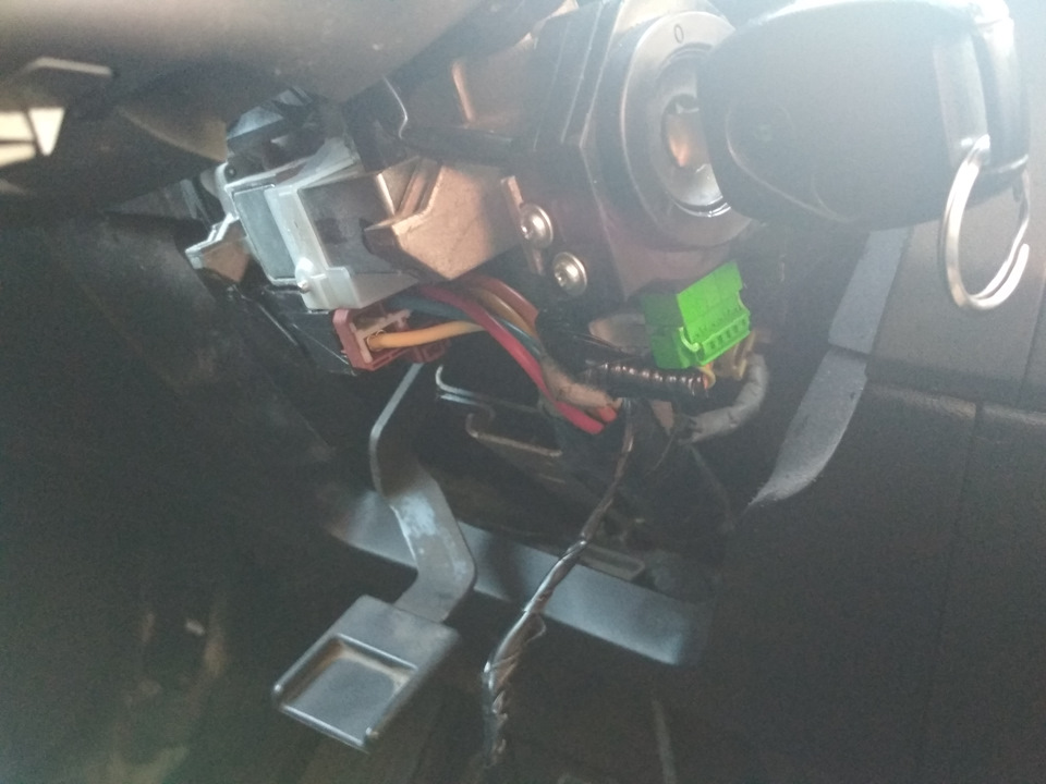 Заклинил замок зажигания — Honda Civic 4D (8G), 1,8 л, 2008 года ...