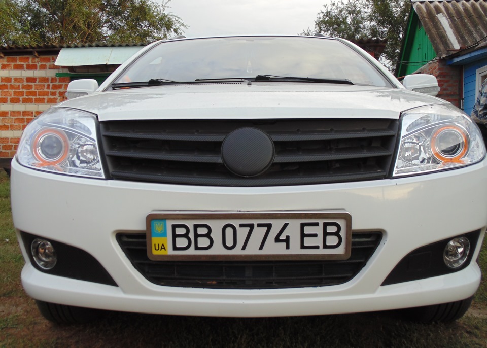 Сразу захотелось обтянуть))) — Geely MK Cross, 1,5 л, 2013 года ...