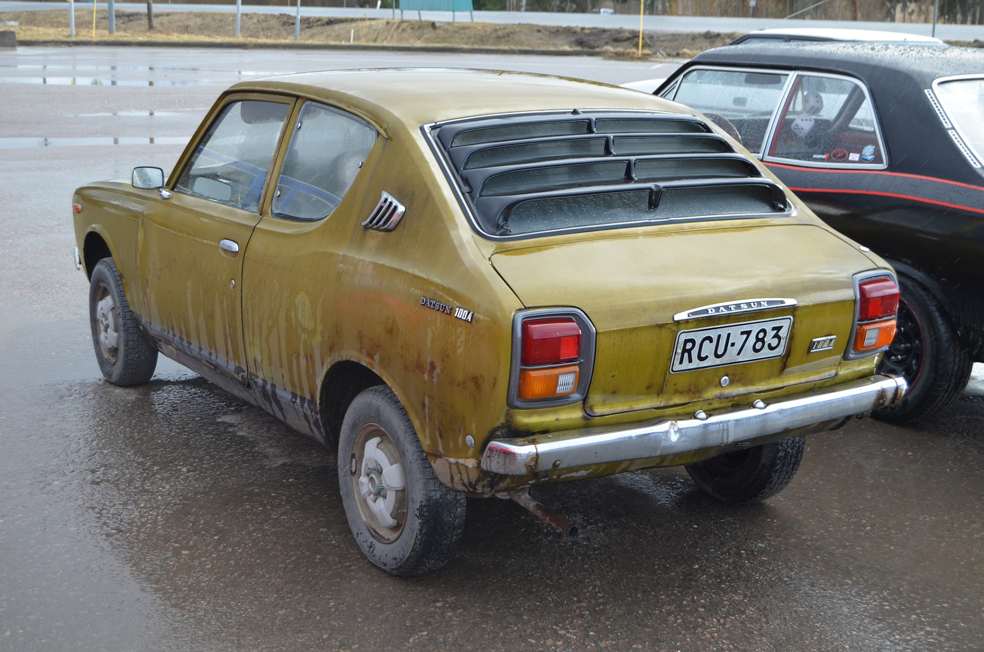 Datsun 100a