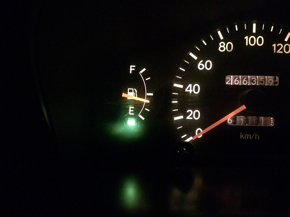 Постоянно горит лампа низкого уровня топлива. Замена термистора ...