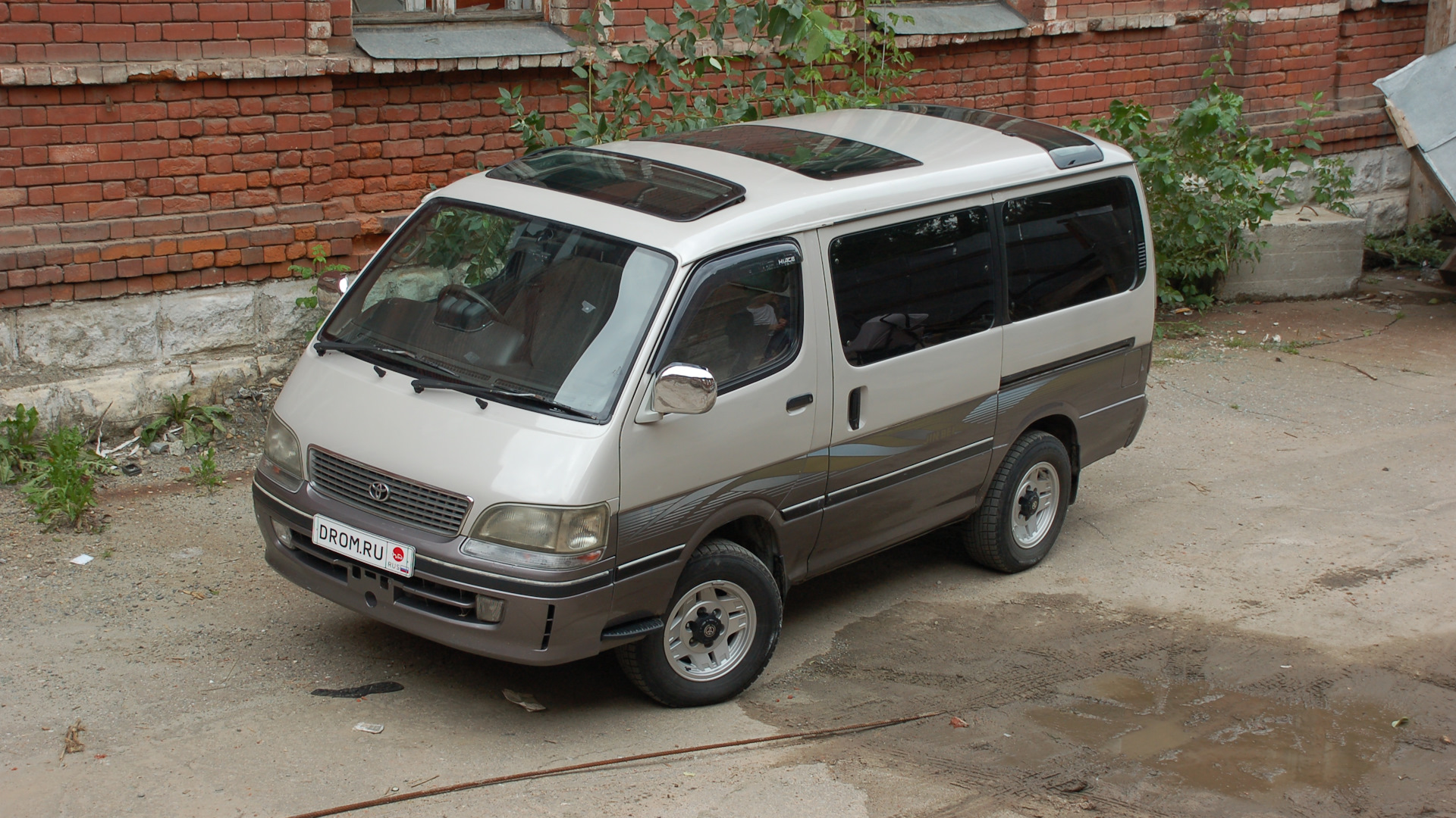 Toyota HiAce (H100) 4.0 бензиновый 1998 | UZH106:Тихо,быстро,мягко на DRIVE2