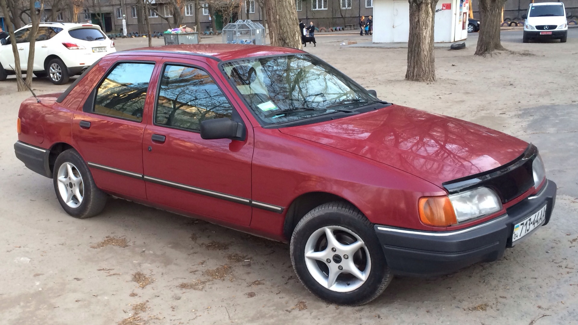 Форд сиерра 2.0 бензин. Ford Sierra 2.0 CL. Ford Sierra 2.0 CL без номеров э. Ford Sierra 2.0 CL на белорусских номерах. Ford Sierra 2.0 CL купить.