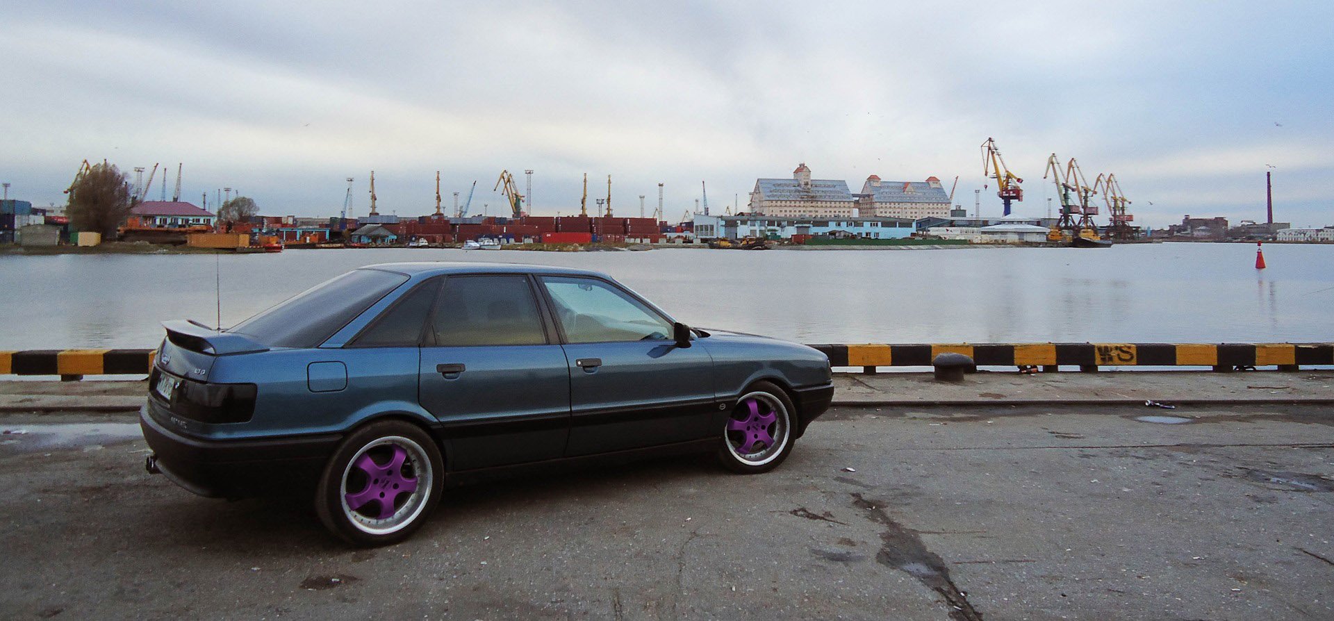 Пасхальные яйца — Audi 80 (B3), 1,8 л, 1988 года | фотография | DRIVE2