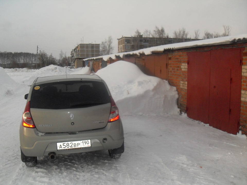 Вопрос: как заехать в гараж с оранжевыми воротами? ))) — Renault ...