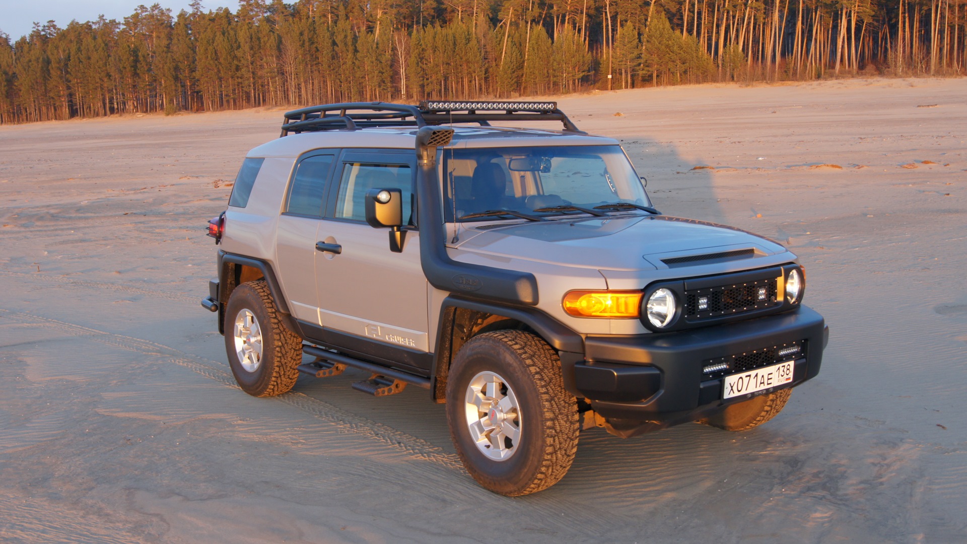 Тойота FJ Cruiser 2013