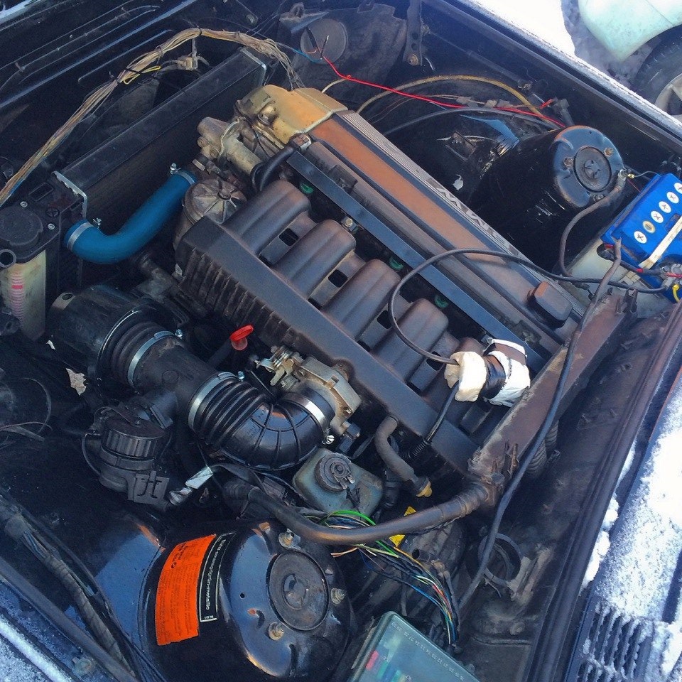 T me s1m swap аргентина. M50b25 vanos. Коса моторная m20b25 e34. Свап BMW e30 m50b20 распиновка. Свап m50 подключение проводки.