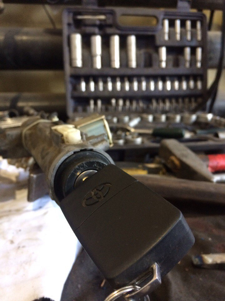 По ком стучит колонка рулевая? — Toyota Chaser (100), 2 л., 1996 года ...