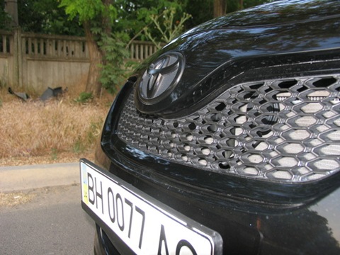 Grille - Toyota Camry 24L 2006