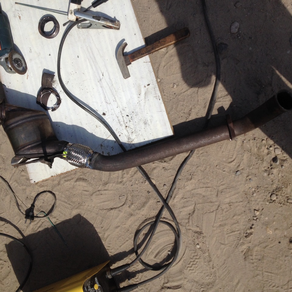 воняло выхлопом в салоне — BMW 3 series (E46), 2 л, 2004 года | своими ...