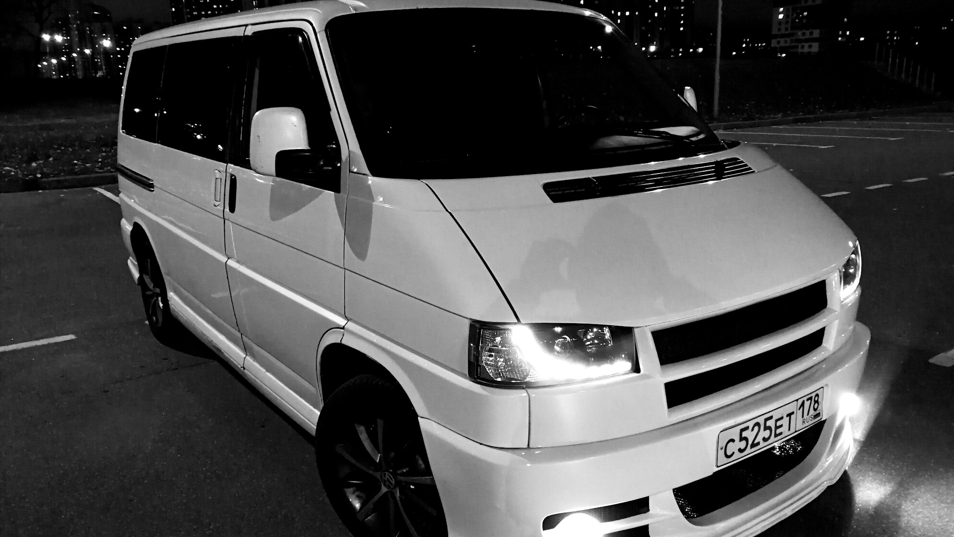 Volkswagen Transporter T4 2.5 дизельный 1996 | Белый на DRIVE2