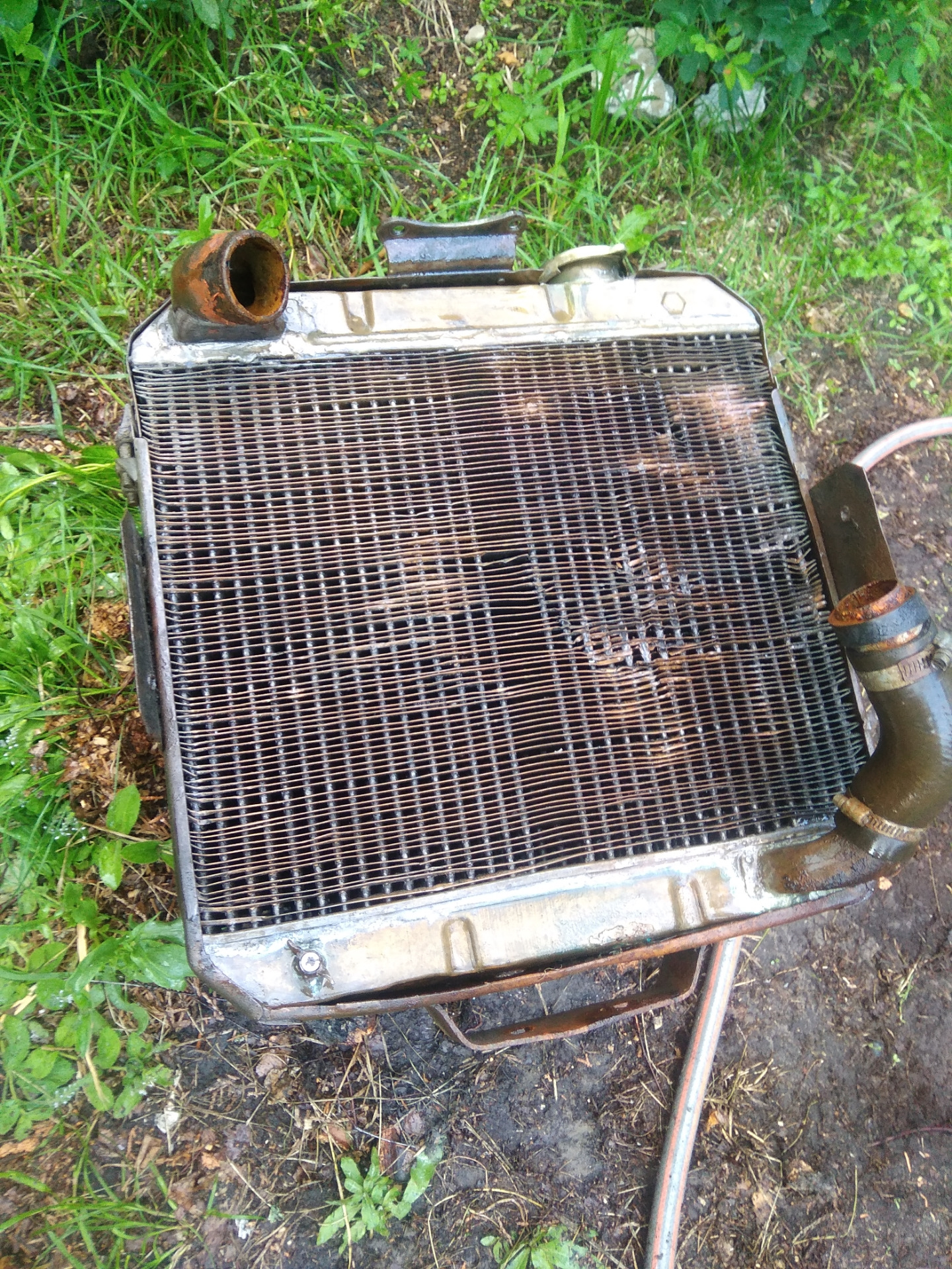 Радиатор газ уаз. Радиатор охлаждения газ 24. Ранний радиатор газ 63. Радиаторы газ а23р32. Радиатор газ 52 1- new медь или алюминий.