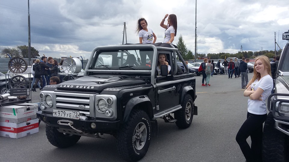 Statement Автофест 2015 Тюмень — Land Rover Defender, 2,4 л, 2008 года ...
