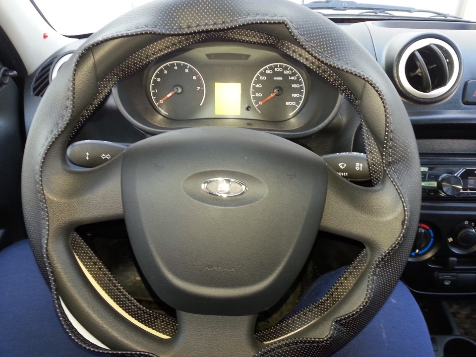 =Обшивка руля и улучшение всета в плафоне= — Lada Гранта лифтбек, 1,6 л ...