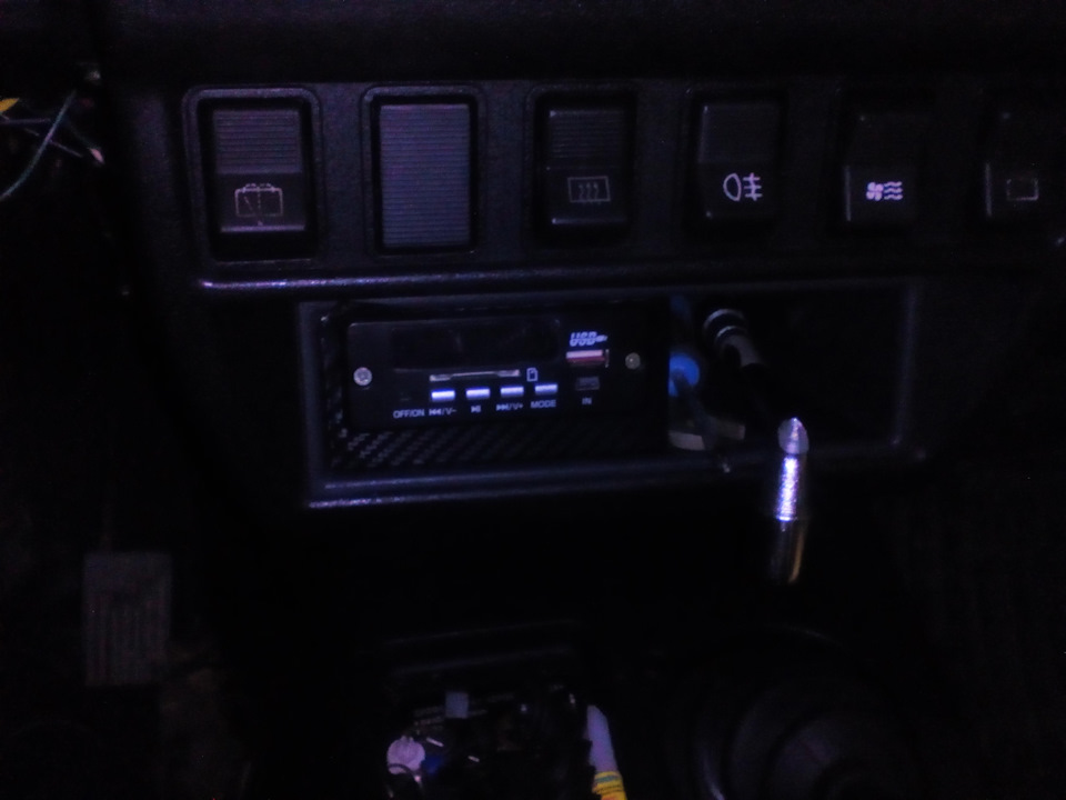 Бюджетная магнитола своими руками от китайских товарищей — Lada 4x4 3D ...