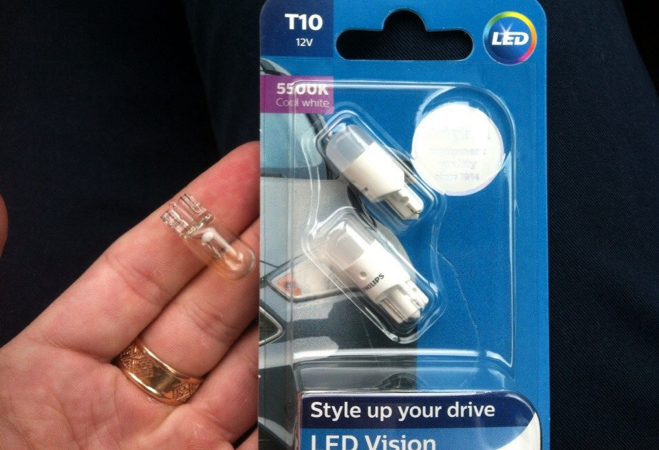 Ремонт провисшей водительской двери и различные мелочи — Audi A4 (B7 ...