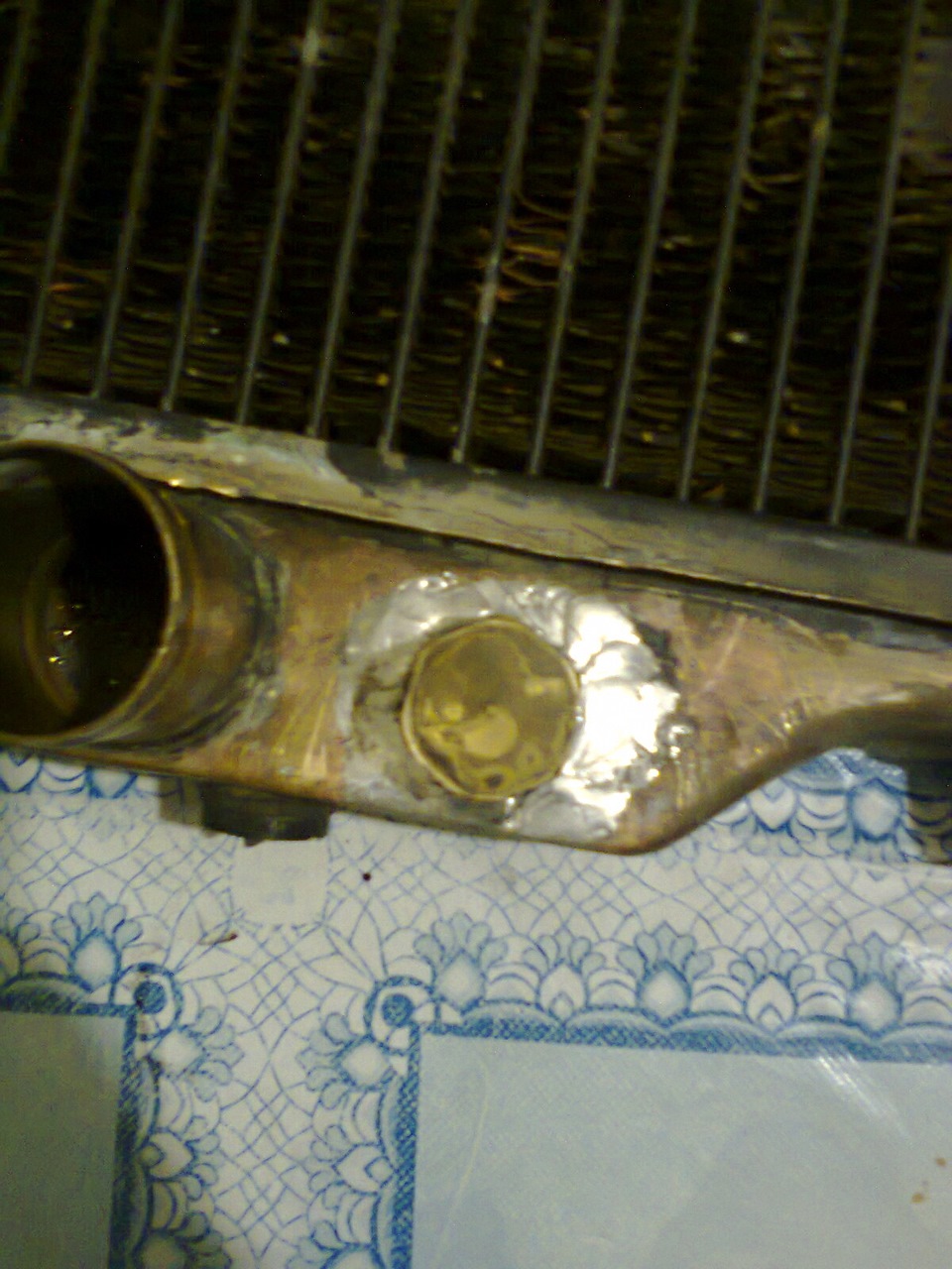 Устранение течи в радиаторе — Mazda 626 III (GD), 2,2 л, 1990 года ...