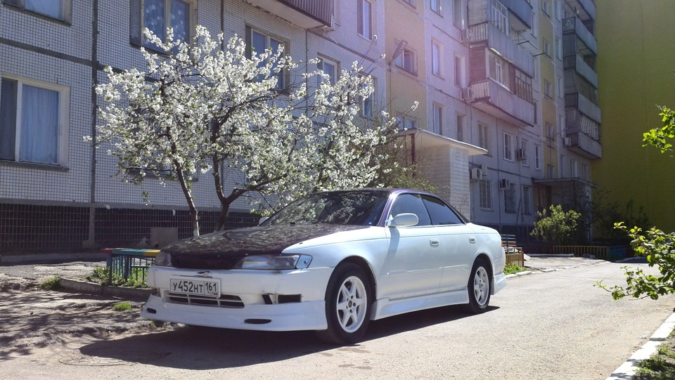 Toyota Mark 2 90 Сакура