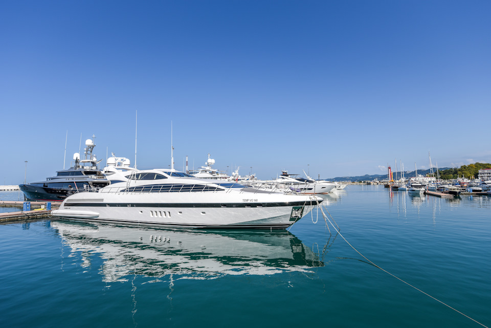 Фото в бортжурнале Ford Explorer (5G)