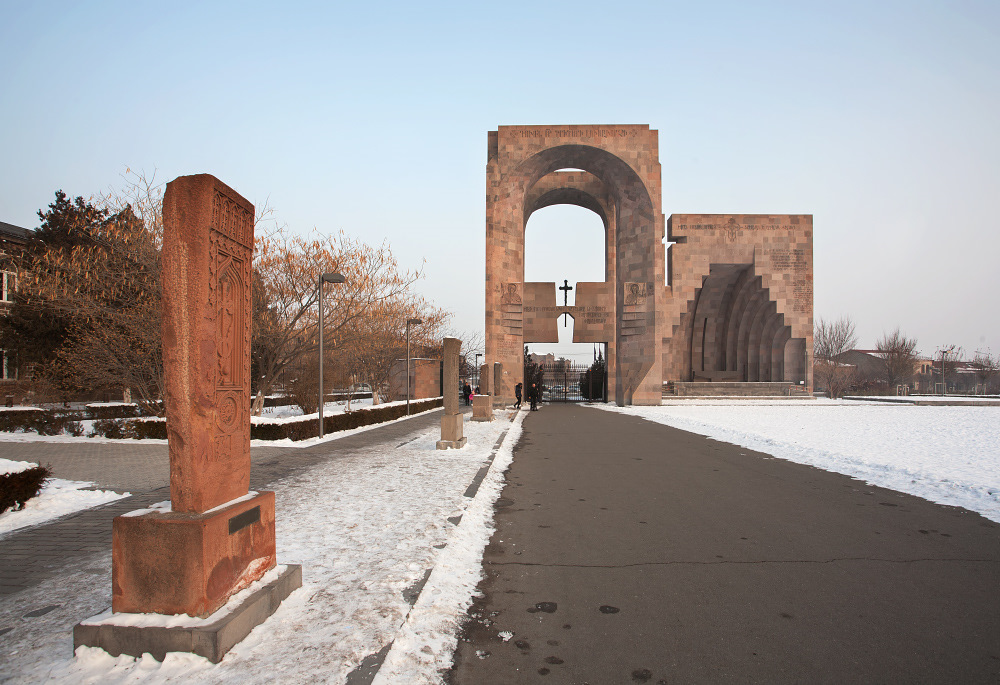 хор вирап-нораванк-горис-татев-севан - иджеван-ереван. ереван стоит ли ехать. путешествие в армению. языческий храм гарни армении. ереванский каскад армения.