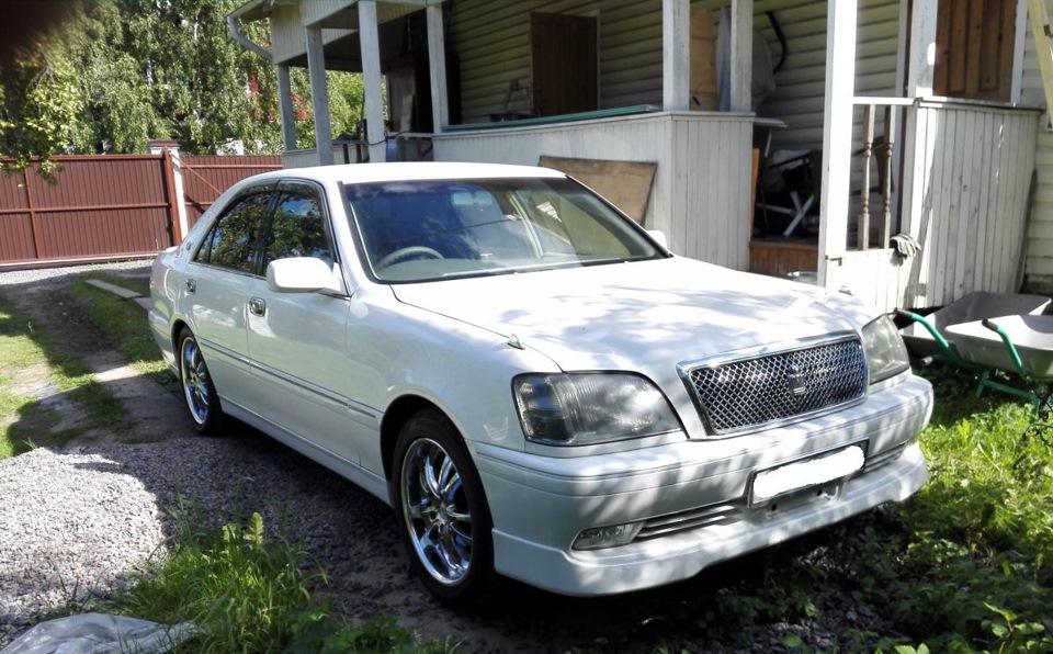 Лари краун. Тойота Краун 170. Тойота Краун 170 кузов. Обвес Toyota Crown 170. Toyota Crown s170 обвес.