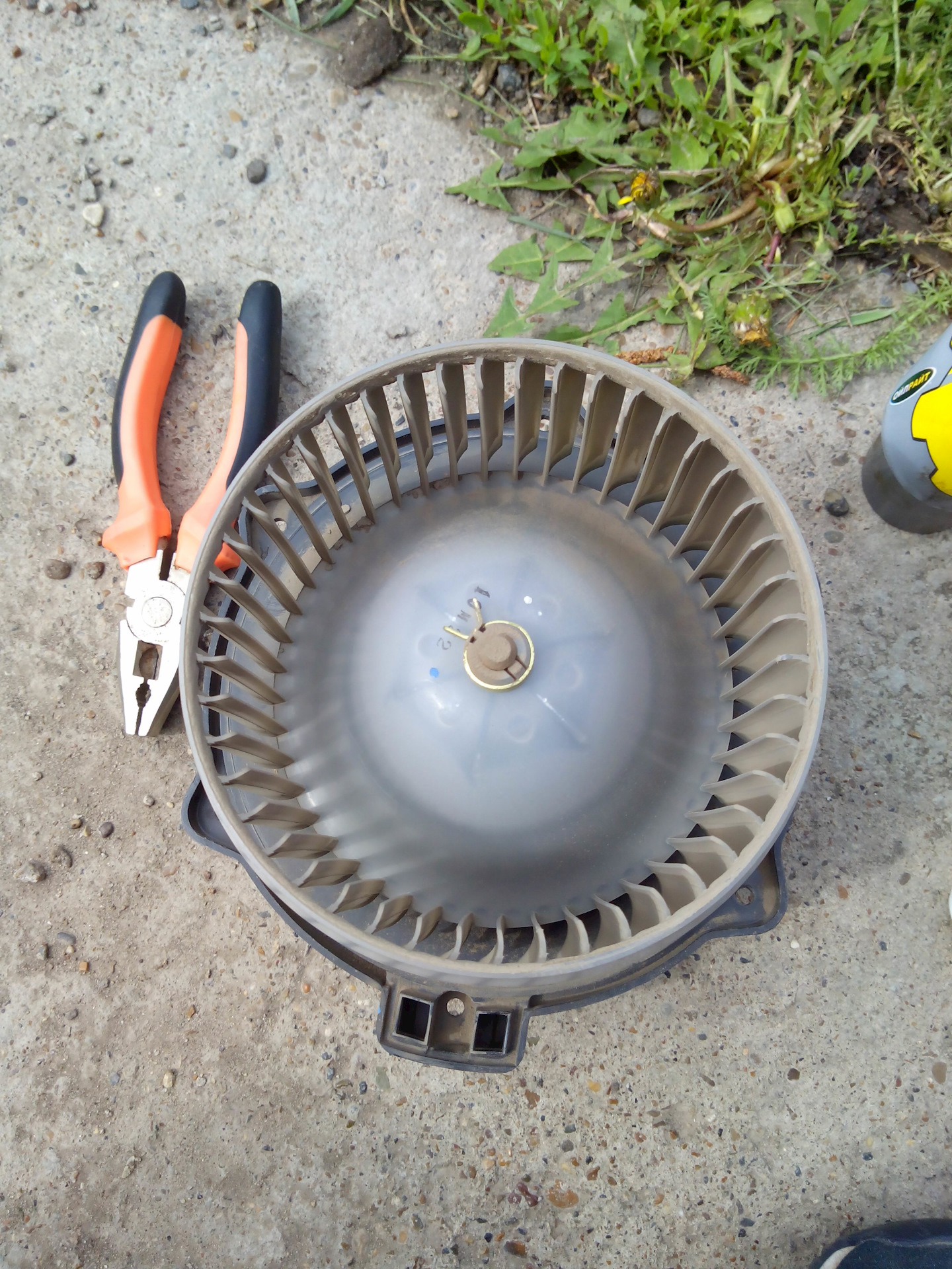 чистка моторчика печки — Chevrolet Lacetti 5D, 1,4 л, 2011 года ...