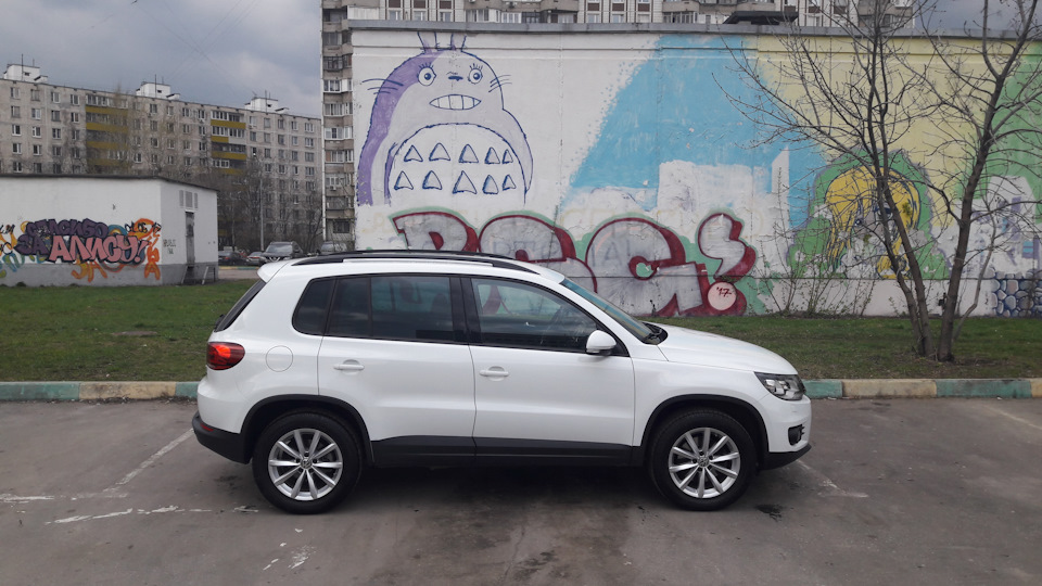 #20 колодки и передние диски на Тигуан 1 — Volkswagen Tiguan (1G), 2 л ...