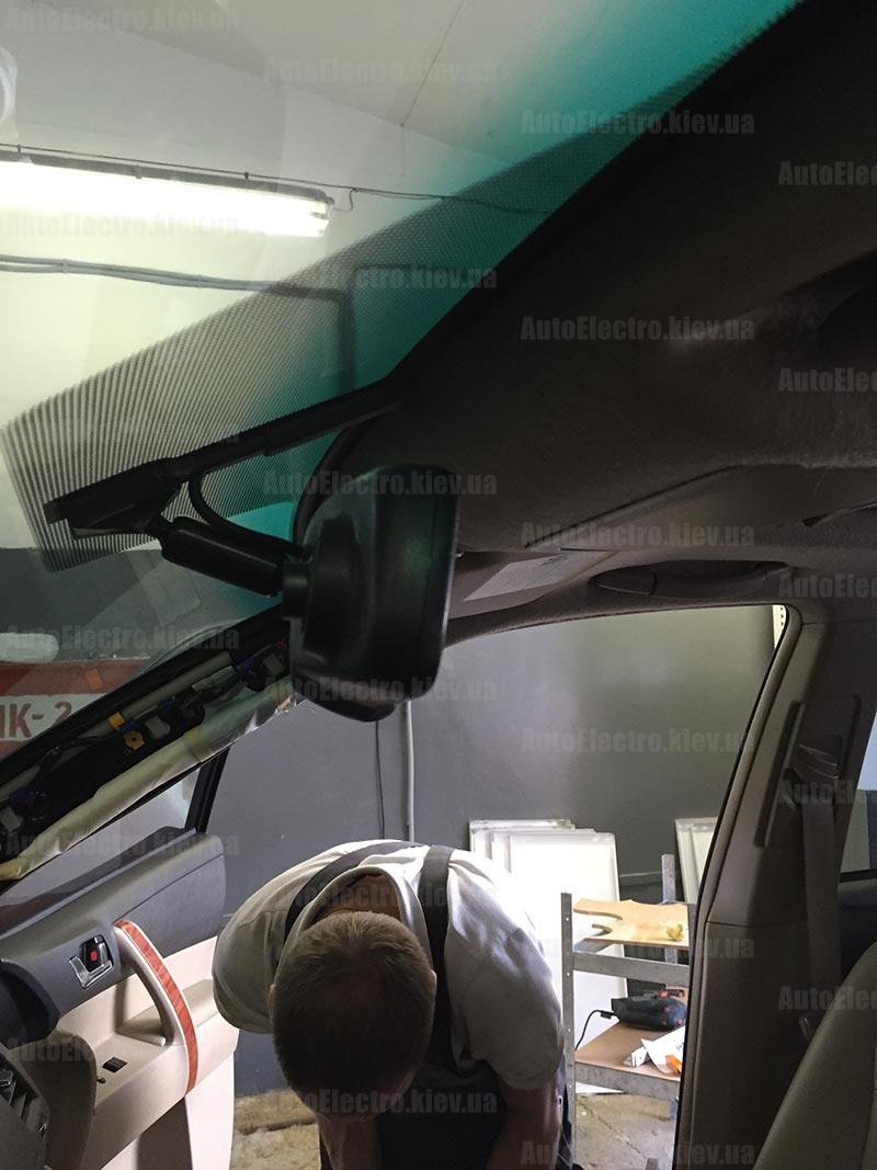 Toyota Highlander 2008 г.в. — установка системы контроля слепых зон и ...