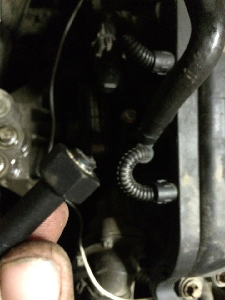 Сломали штуцер водяного насоса на Опеле астра н — DRIVE2