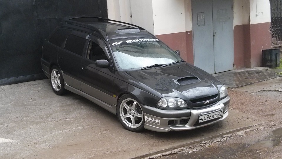 Toyota Caldina 2 поколение с люком