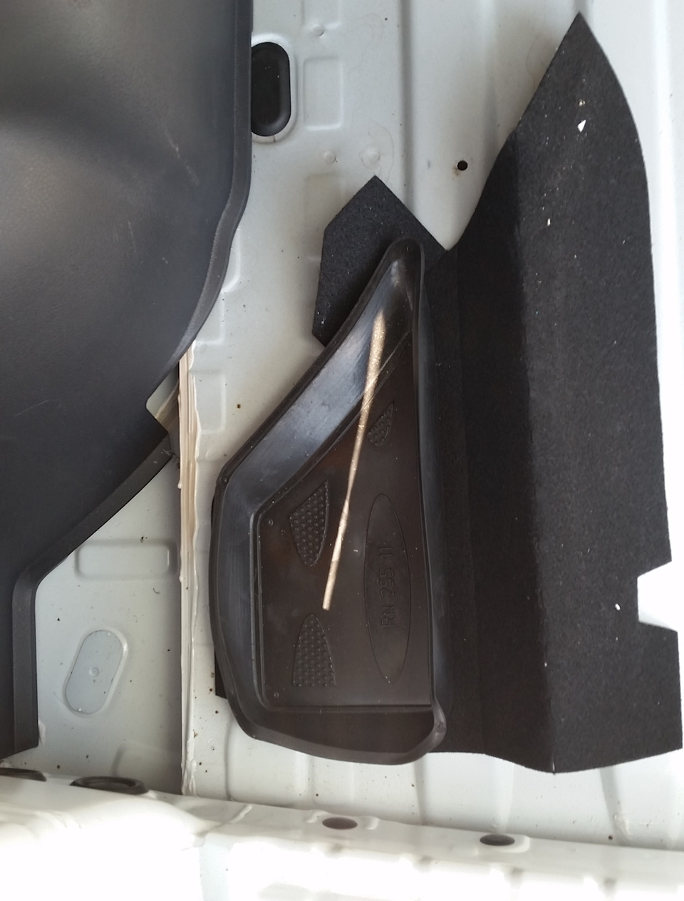 RN255M Задние тормозные колодки D5056 MH TOKICO | Запчасти на DRIVE2