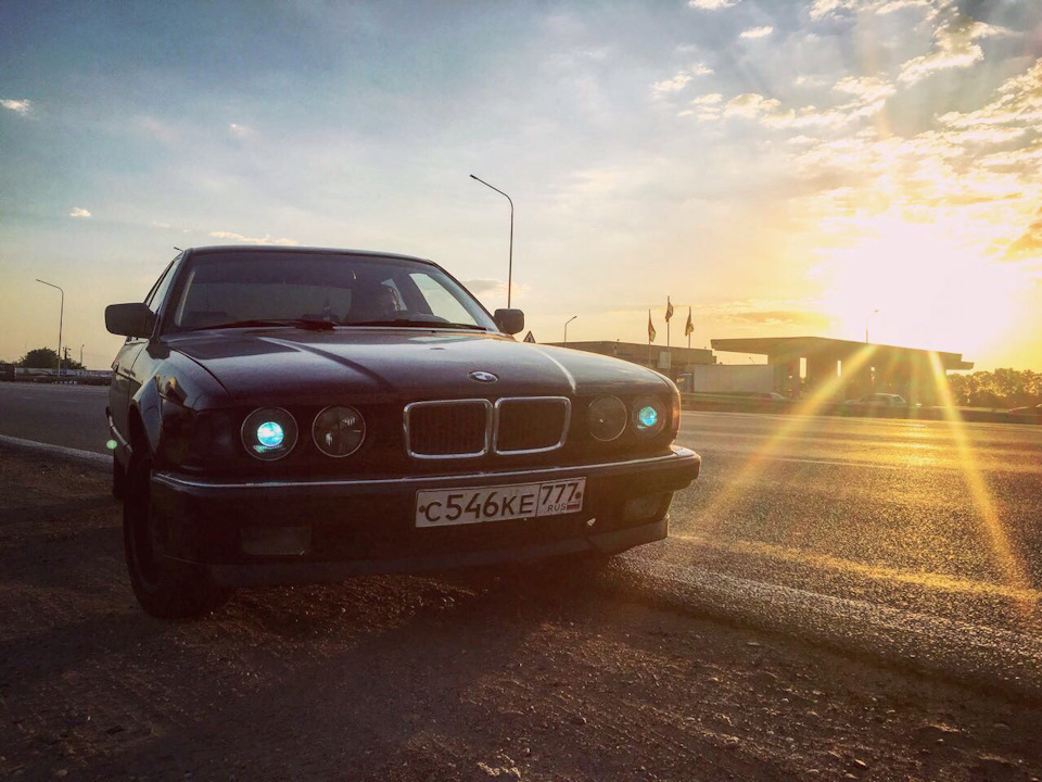 Поездка на море — BMW 7 series (E32), 3,5 л, 1987 года | покатушки | DRIVE2