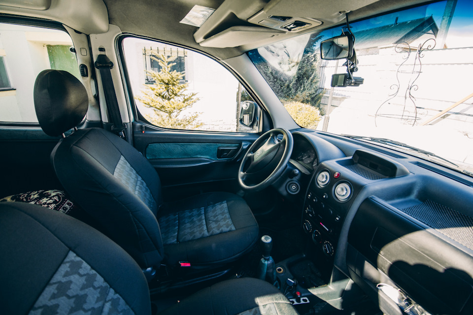 Горит значок ручного тормоза — Citroen Berlingo (1G), 1,9 л, 2003 года ...