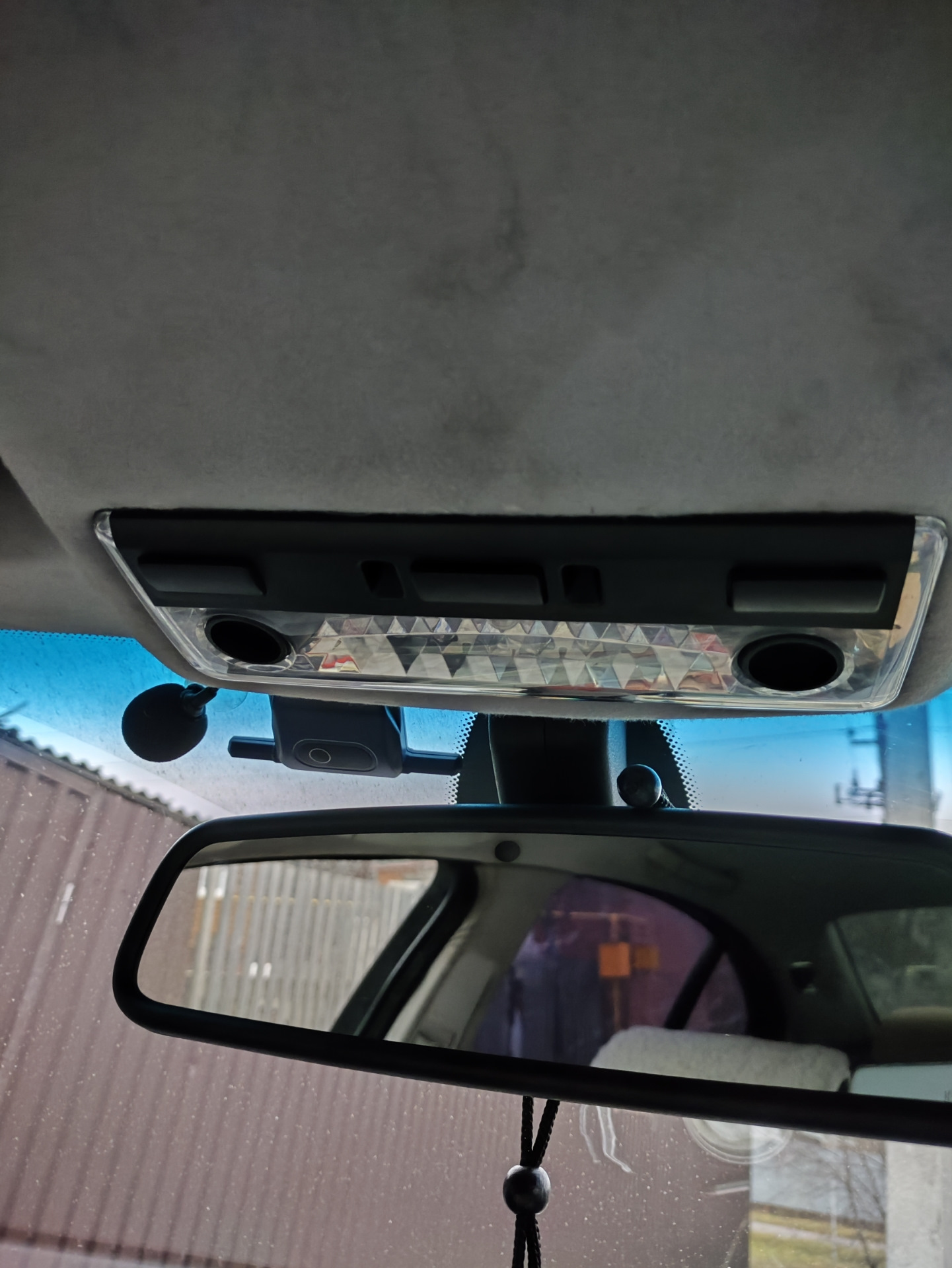 Замена освещения салона — BMW 3 series (E46), 1,9 л, 2001 года ...