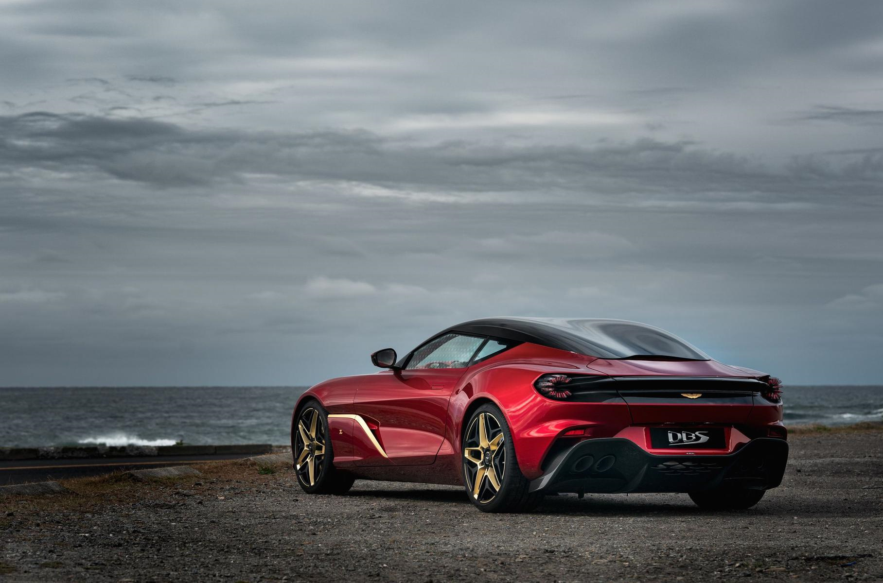 Aston Martin DBS gt Zagato 2020