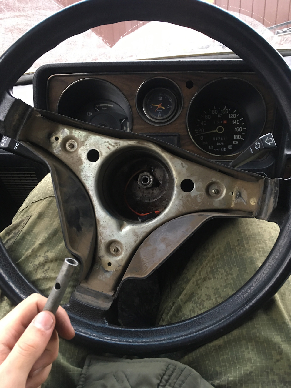 Removal and installation of the steering wheel GAZ-31105